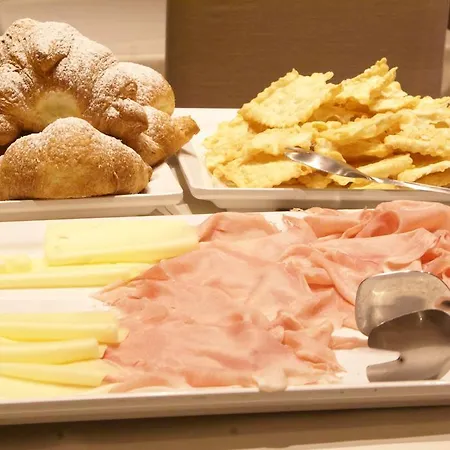 Otel Golden Park 4*