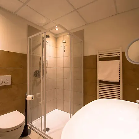 Golden Park 4*